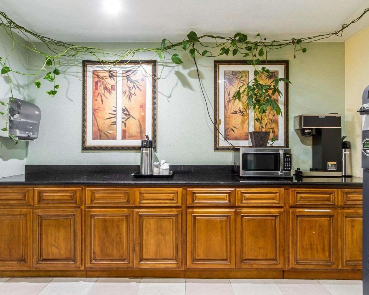 Rodeway Inn Vallejo Zewnętrze zdjęcie